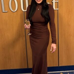 Elegant Brown Long Sleeve Dress